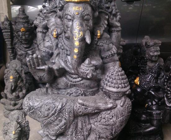 Patung Ganesha Hitam Bali