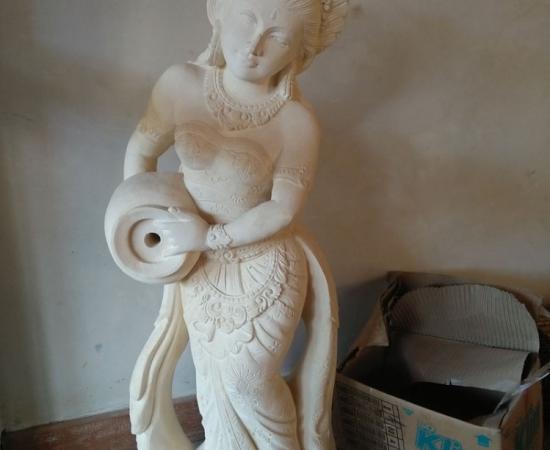 Patung Kolam Hias