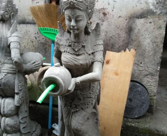 Patung Batu Bali Motif Dewi Hindu