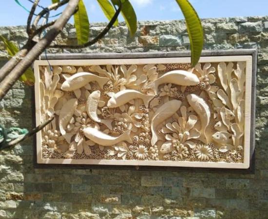 Relief diding taman ikan koi