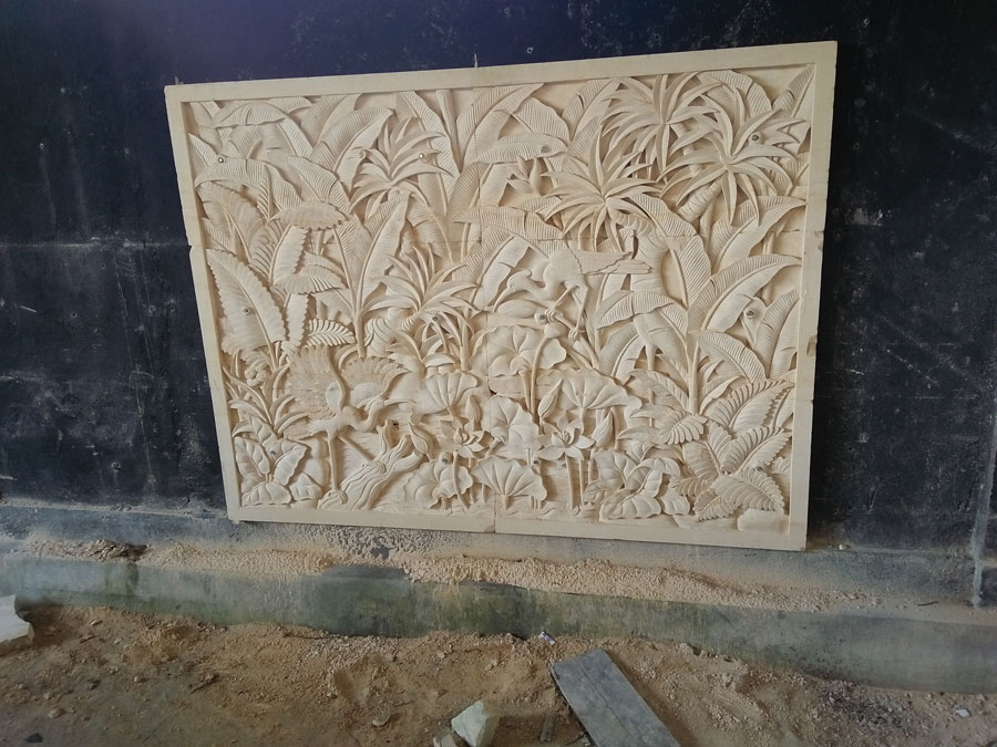 Relief Dinding Minimalis Motif Burung dan Daun